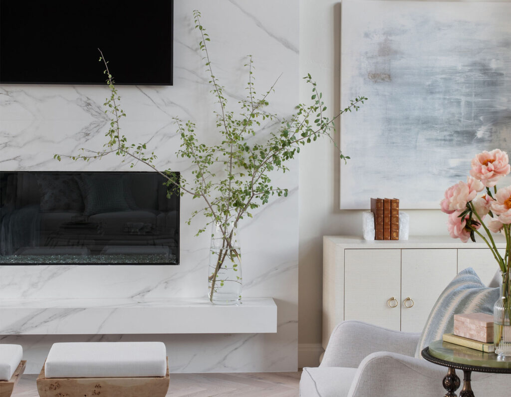 StratusPorcelain fireplace in bright living room